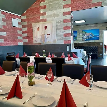Cafe Gaestehaus Stefanie Maison d'hôtes 3*